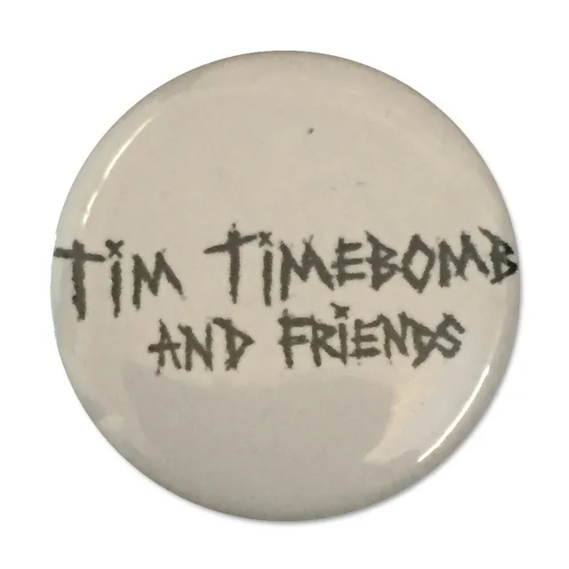 tim-timebomb-logo-button-wei-anstecker-1-zoll image 1
