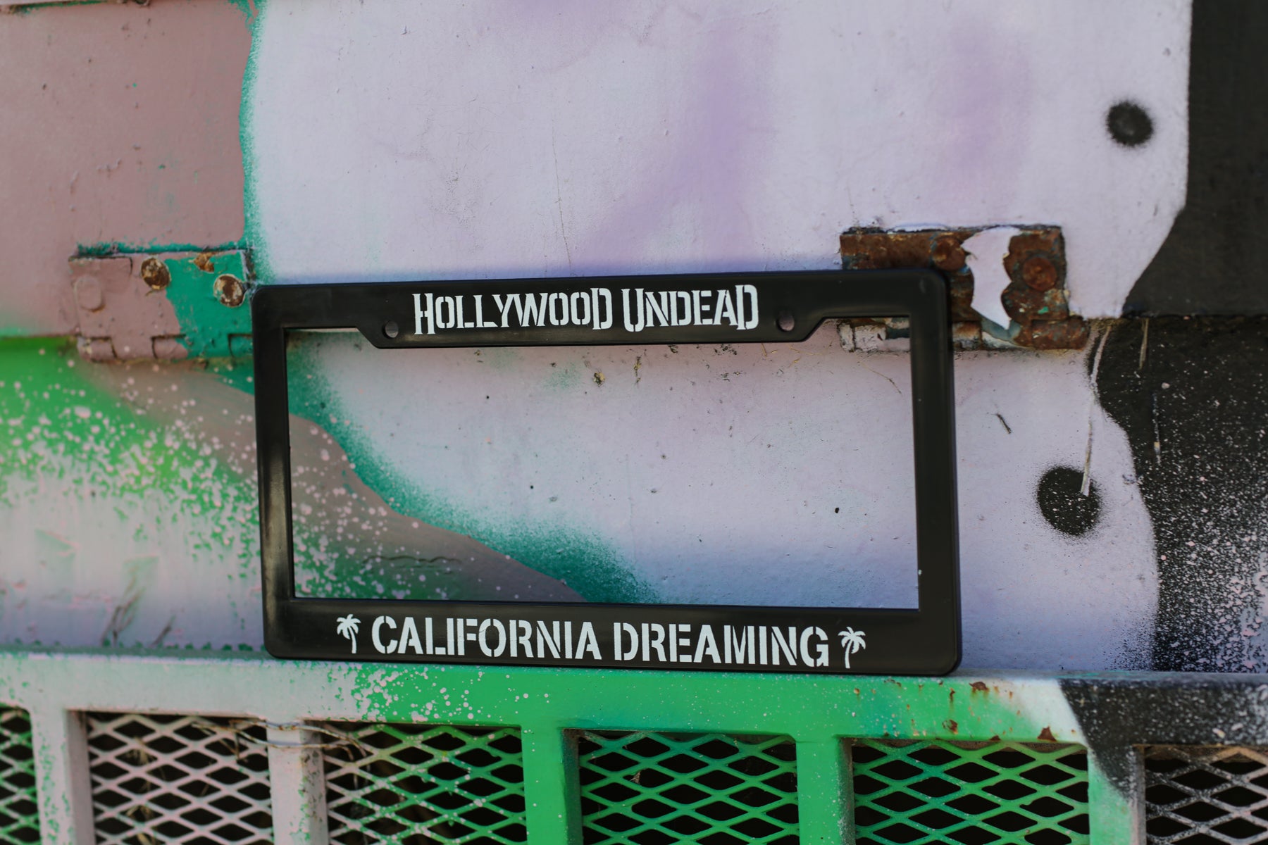 hollywood-undead-california-dreaming-kennzeichenhalter-schwarz image 2