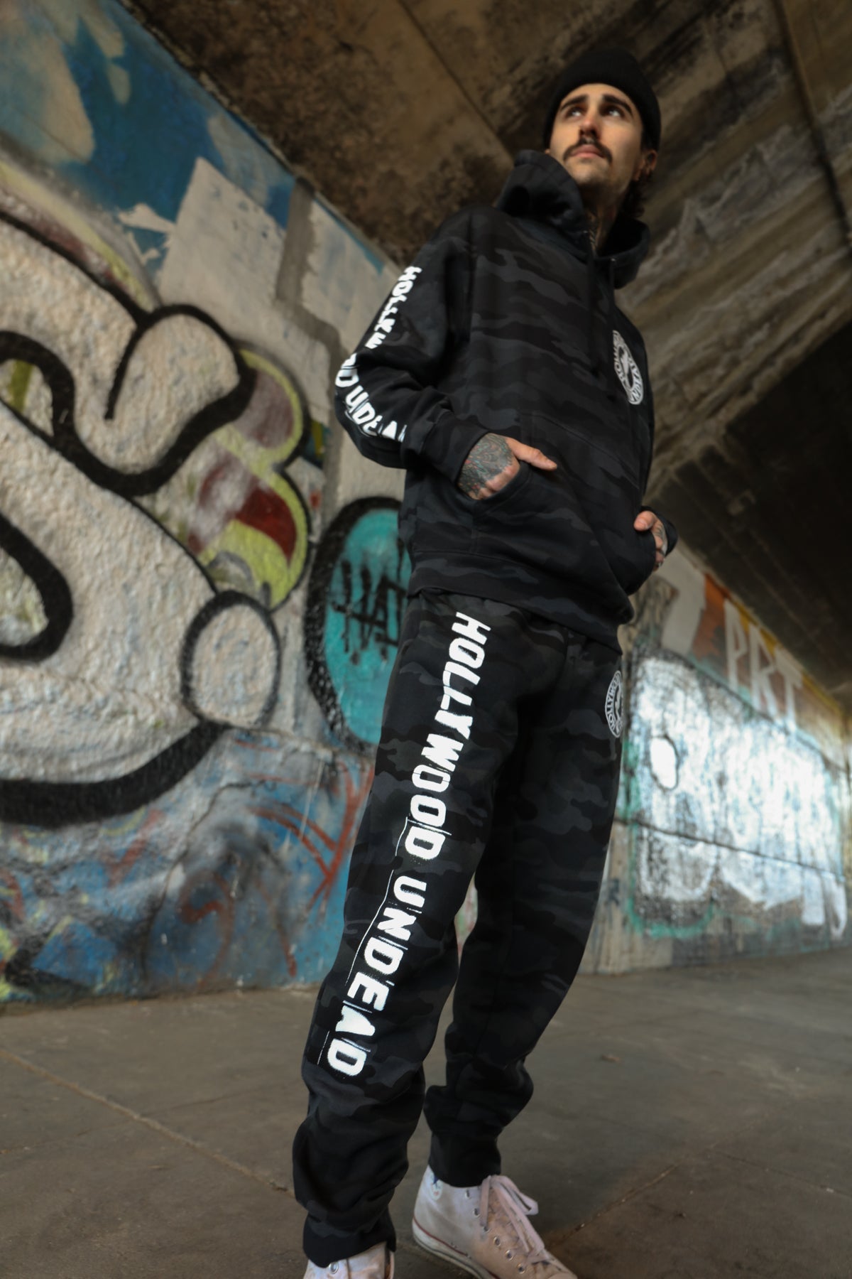 hollywood-undead-hotel-kalifornia-sweatpants-black-camo-baumwolle image 7
