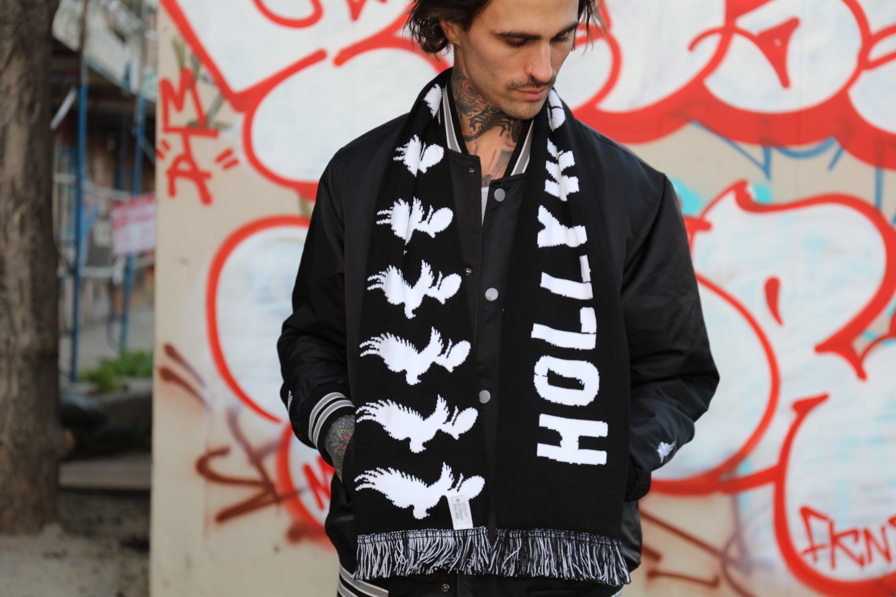 hollywood-undead-d-g-schal-gestrickt-dove-grenade-muster image 2
