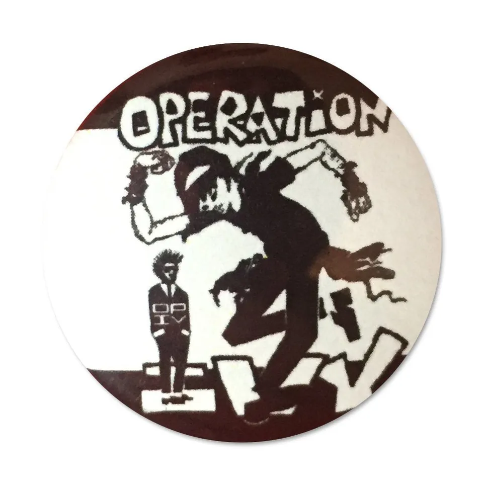 operation-ivy-skankin-button-anstecker-1-zoll image 1