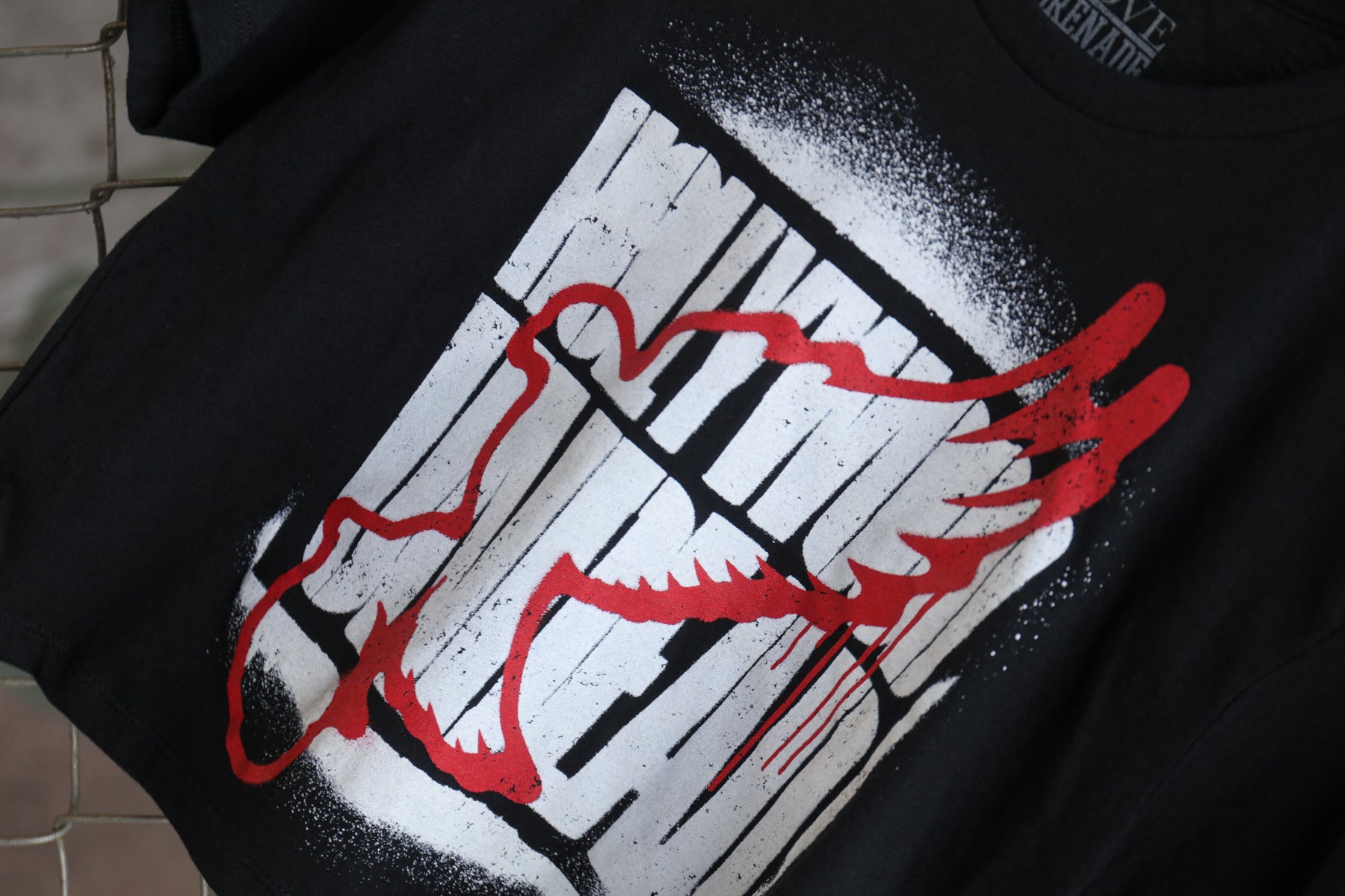 hollywood-undead-spray-logo-crop-tee-damen-schwarz-baumwolle image 4