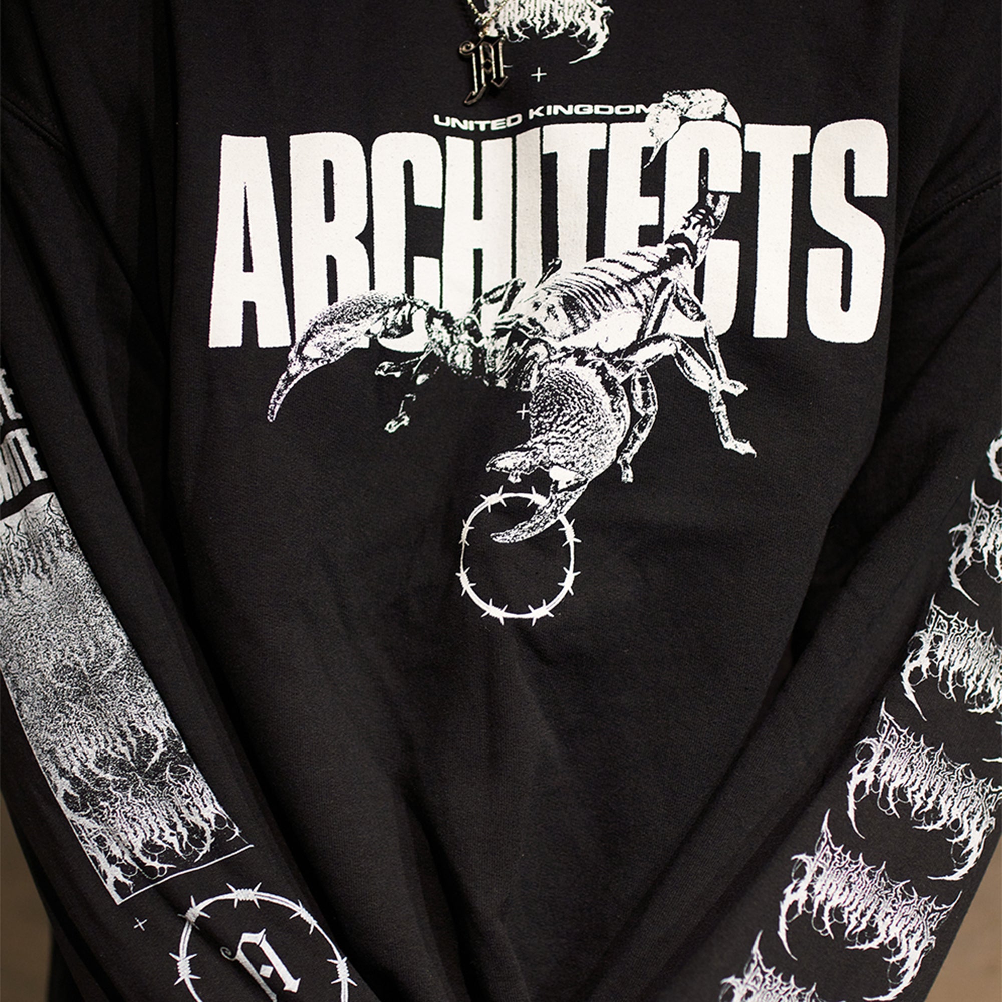 architects-scorpion-eu-2024-tour-crewneck-schwarz-baumwolle image 8