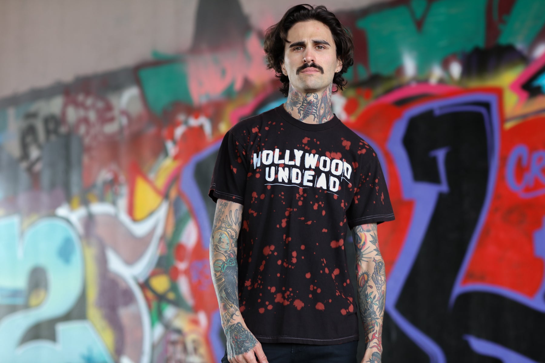 hollywood-undead-hk-evil-tee-t-shirt-blood-splatter-dye-siebdruck image 2