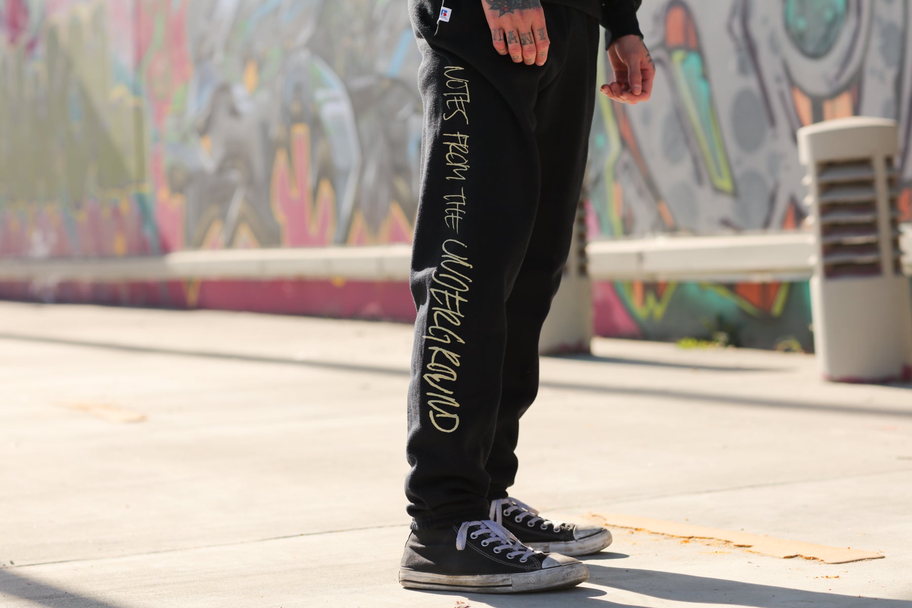 hollywood-undead-notes-from-the-underground-10-year-sweatpants-schwarz image 3