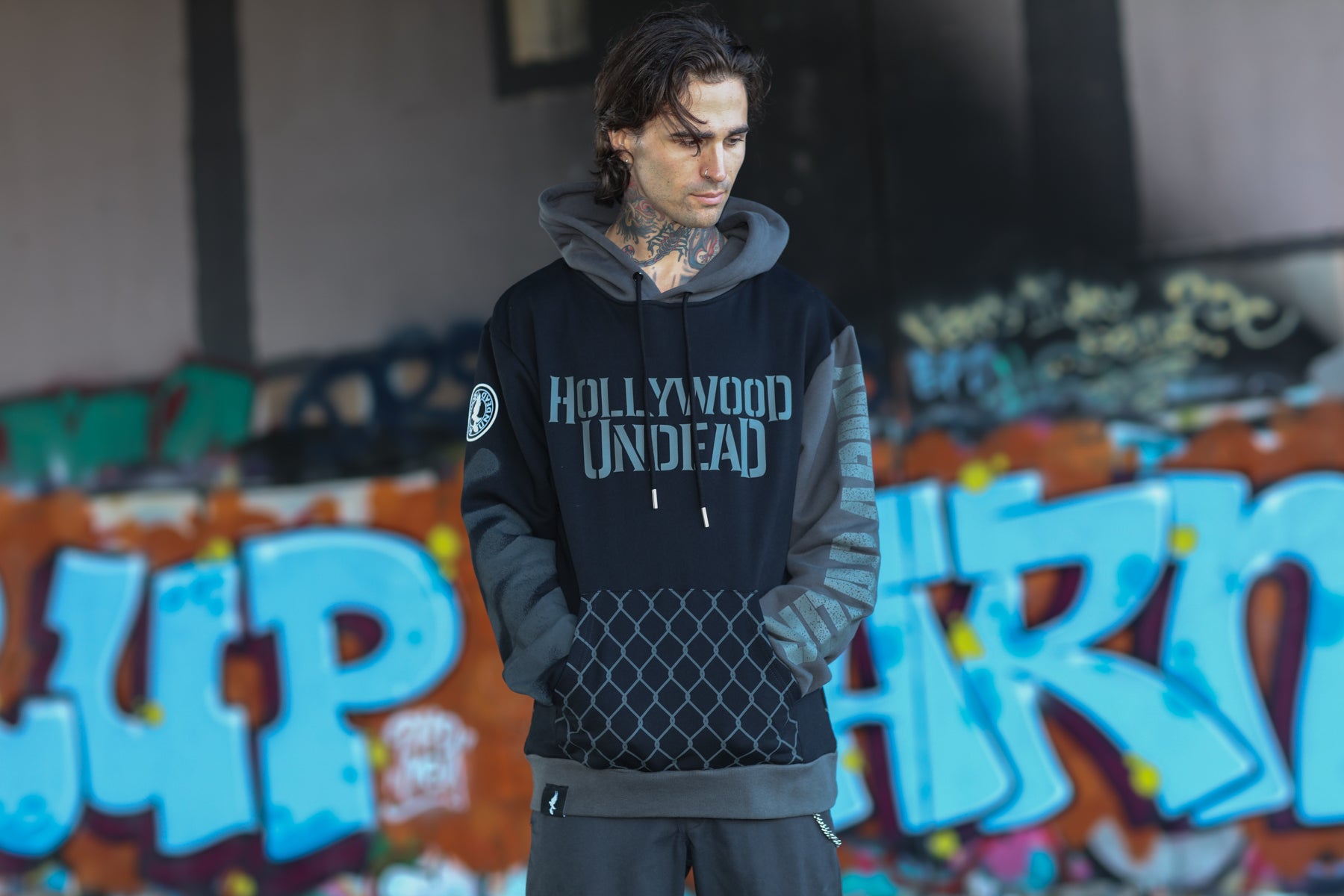 hollywood-undead-hu4l-pullover-hoodie-schwarz-patch image 3